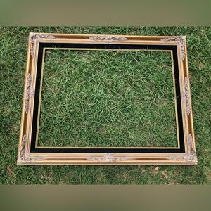 Vintage Gilded Chunky Wood Ornate Frame Fits 18”x24” Black Linen Victorian